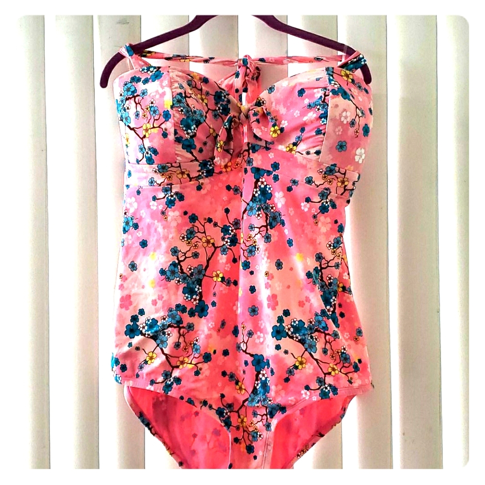 Hot Topic Bathing suit